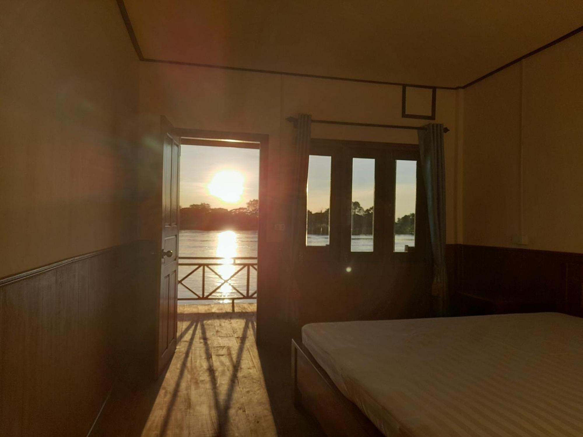 Dondet Vixay Sunset And River View Ban Dondét 외부 사진