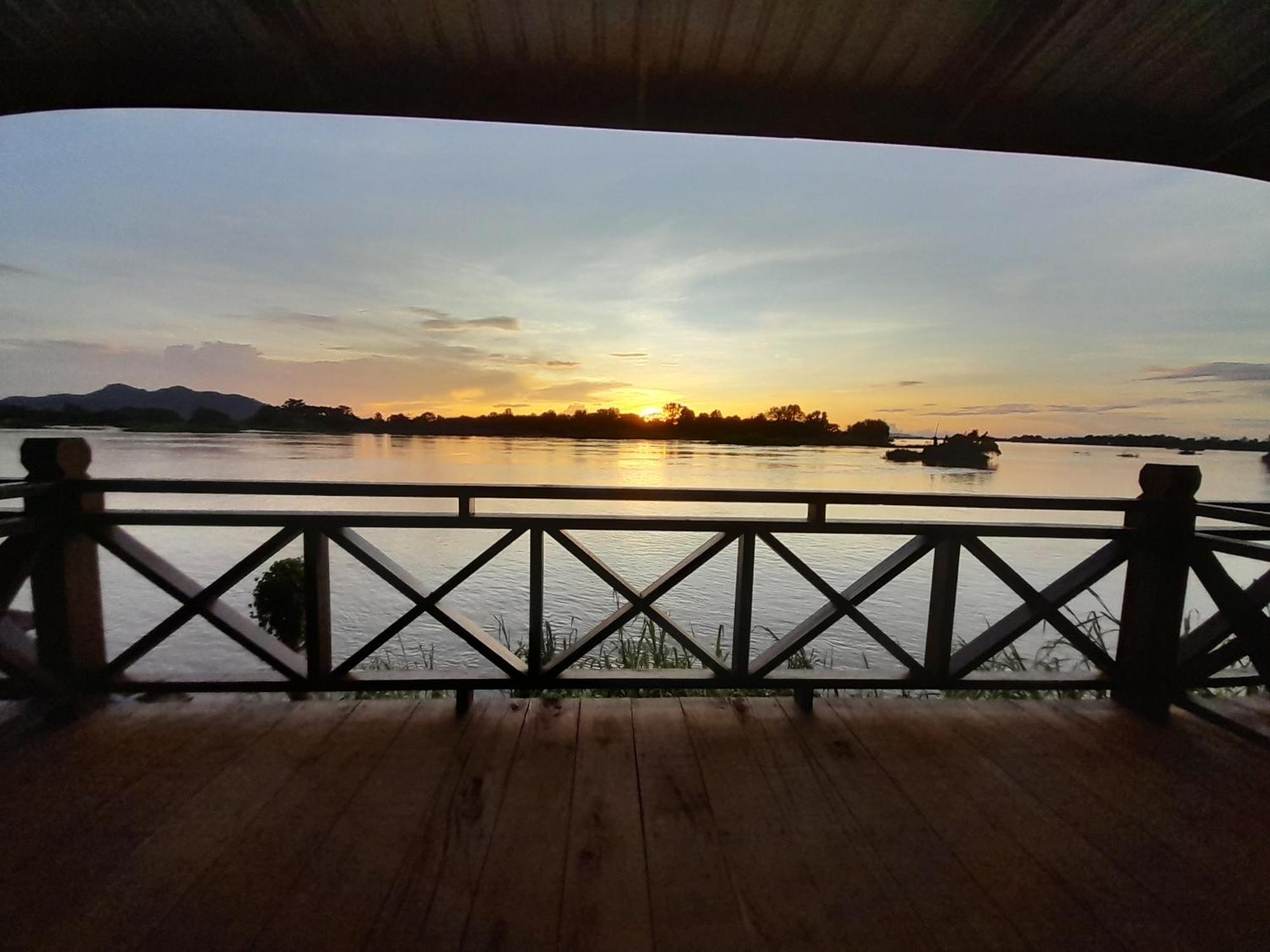 Dondet Vixay Sunset And River View Ban Dondét 외부 사진